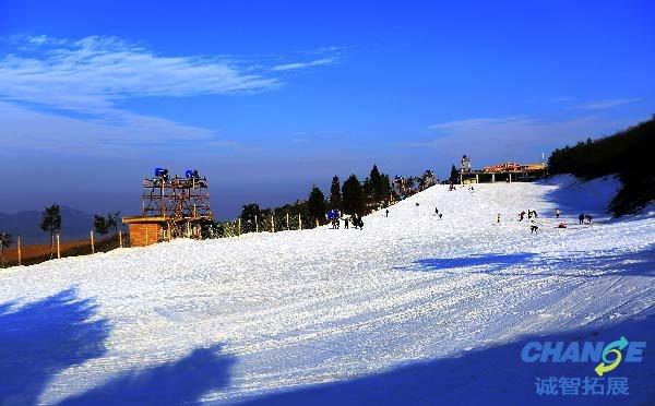 玉龙雪山滑雪场_玉龙雪山滑雪场海拔